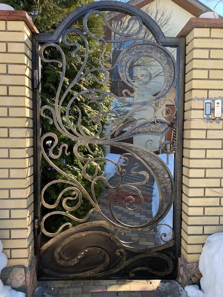 Секционные ворота Монино